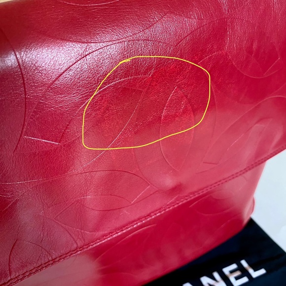 CHANEL LEATHER MESSENGER BAG❤️ - Picture 17 of 17